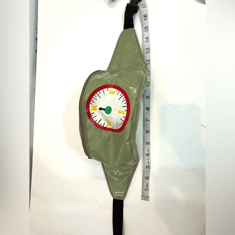 Vintage 90’s Gear Kids Unisex Green Compass Fanny Pack Waist Pack